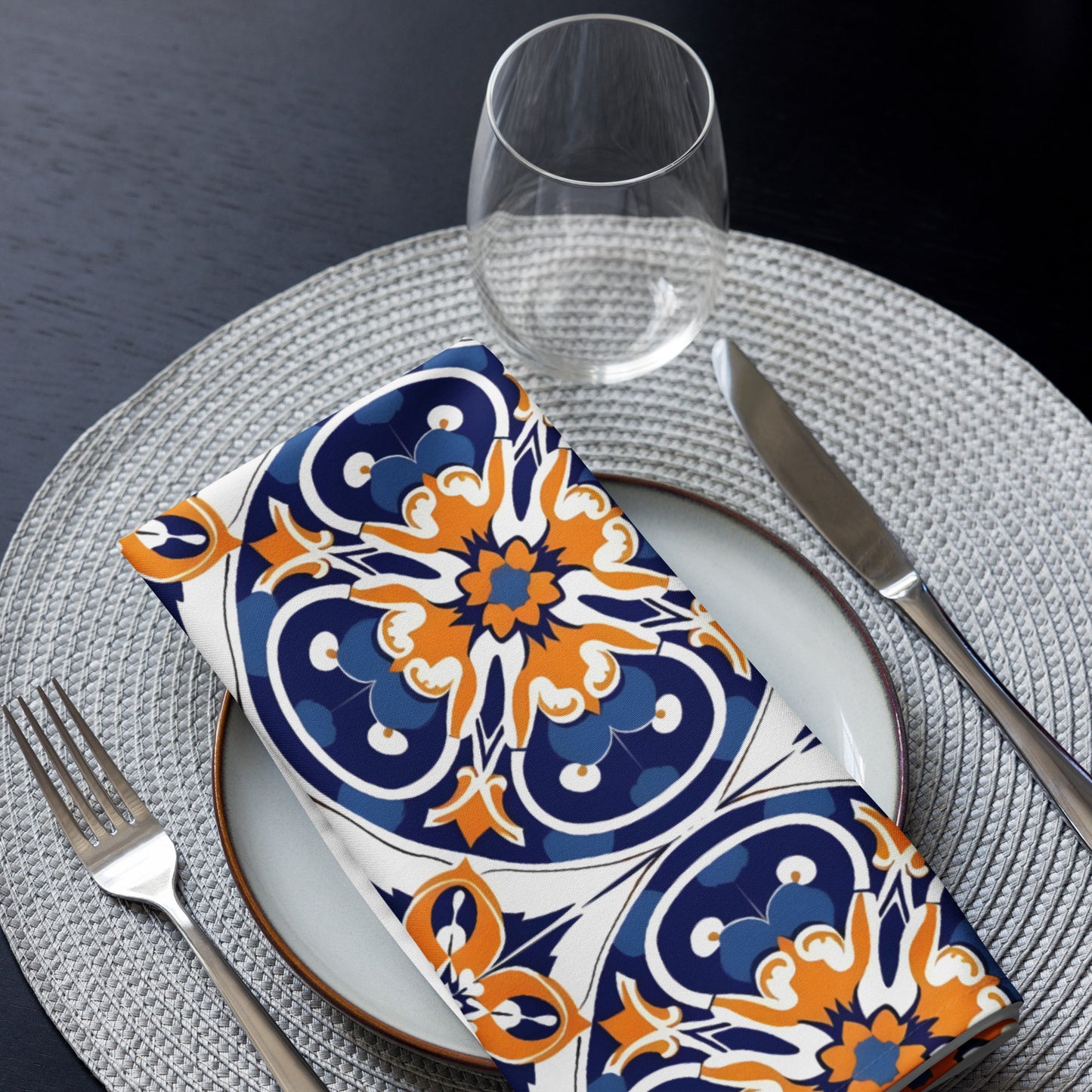 Cloth napkin set In Spanish Inspired Azulejos Pattern