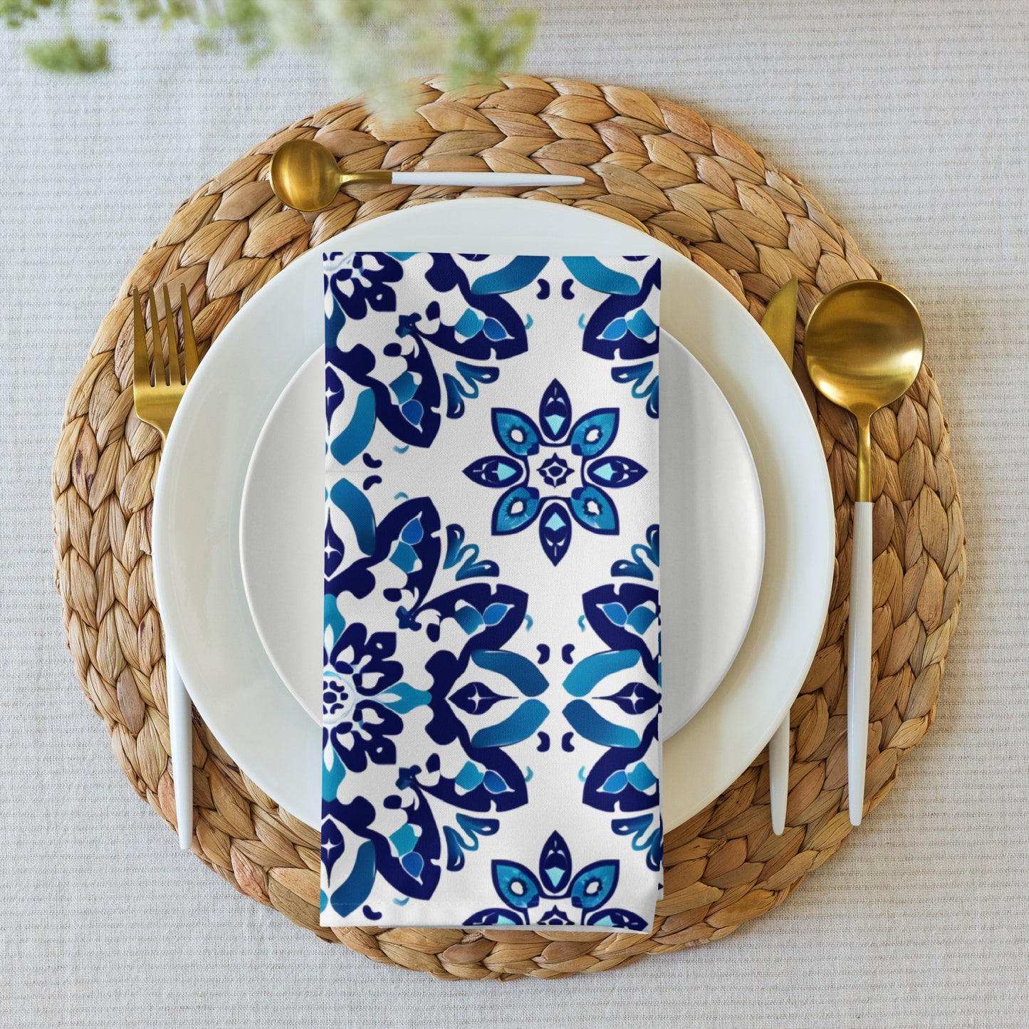 Cloth napkin set In Spanish Inspired Azulejos Pattern