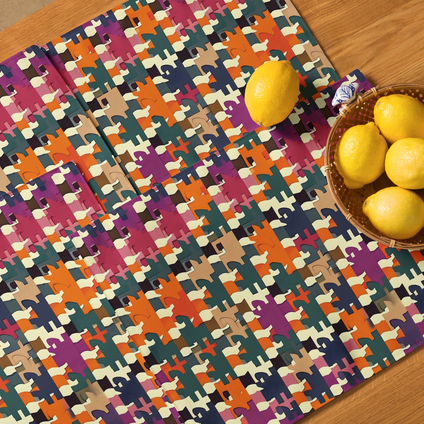 Placemat Set In French Inspired Pied-de-poule pattern