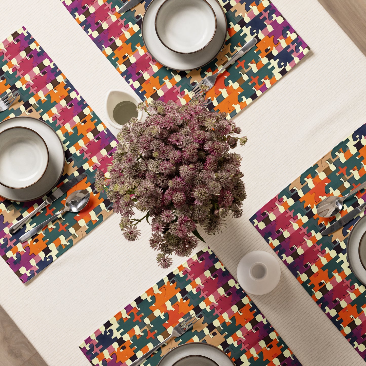 Placemat Set In French Inspired Pied-de-poule pattern