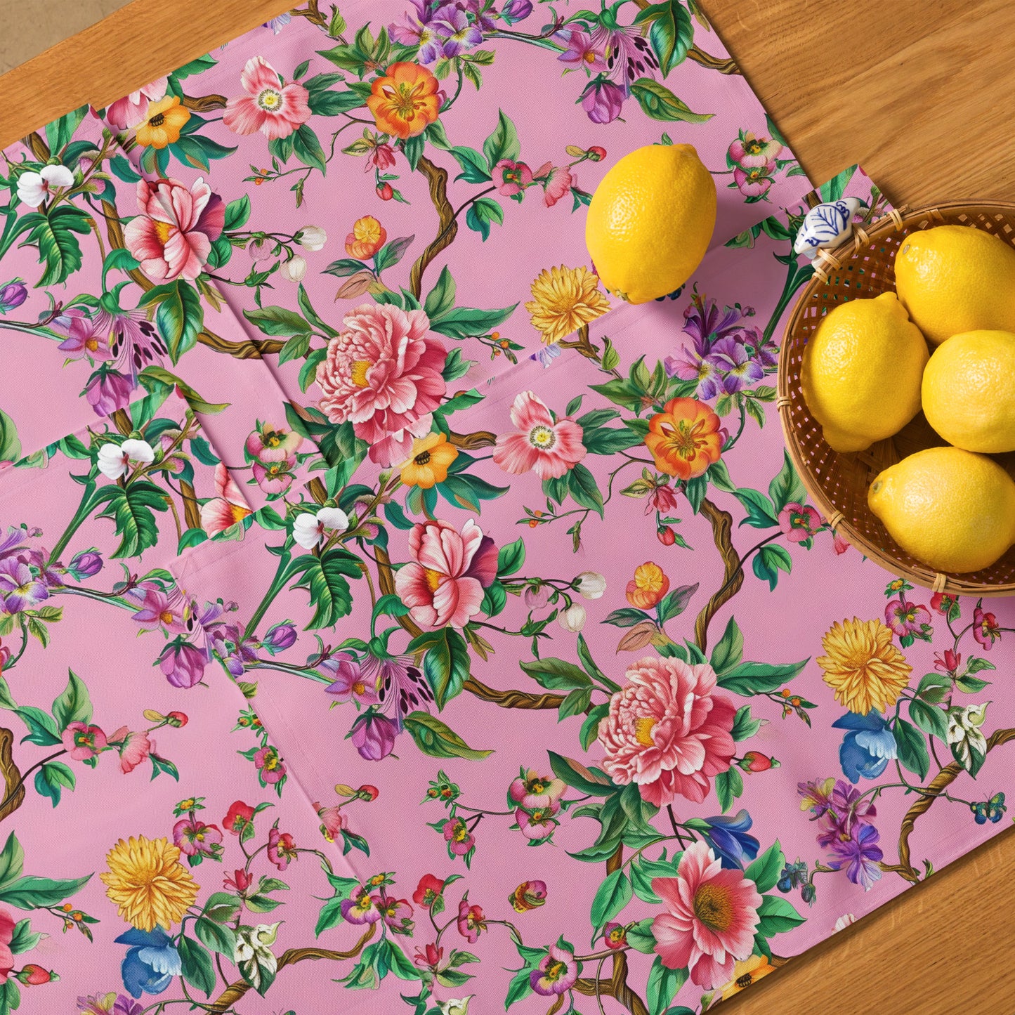 Placemat Set  In Floral Pattern