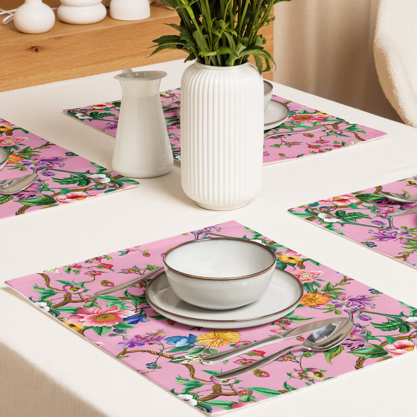 Placemat Set  In Floral Pattern