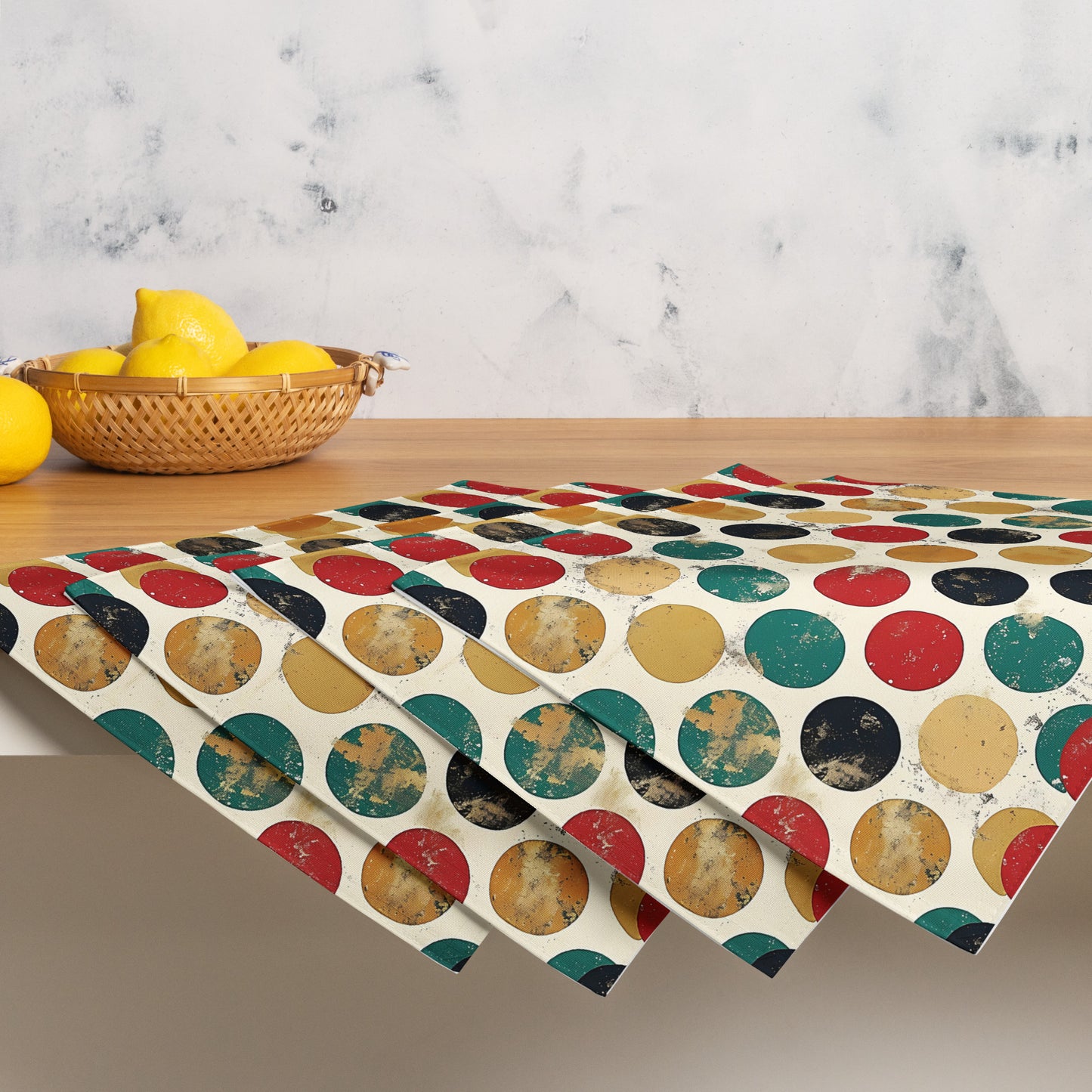 Placemat Set In In Polka Dots Pattern