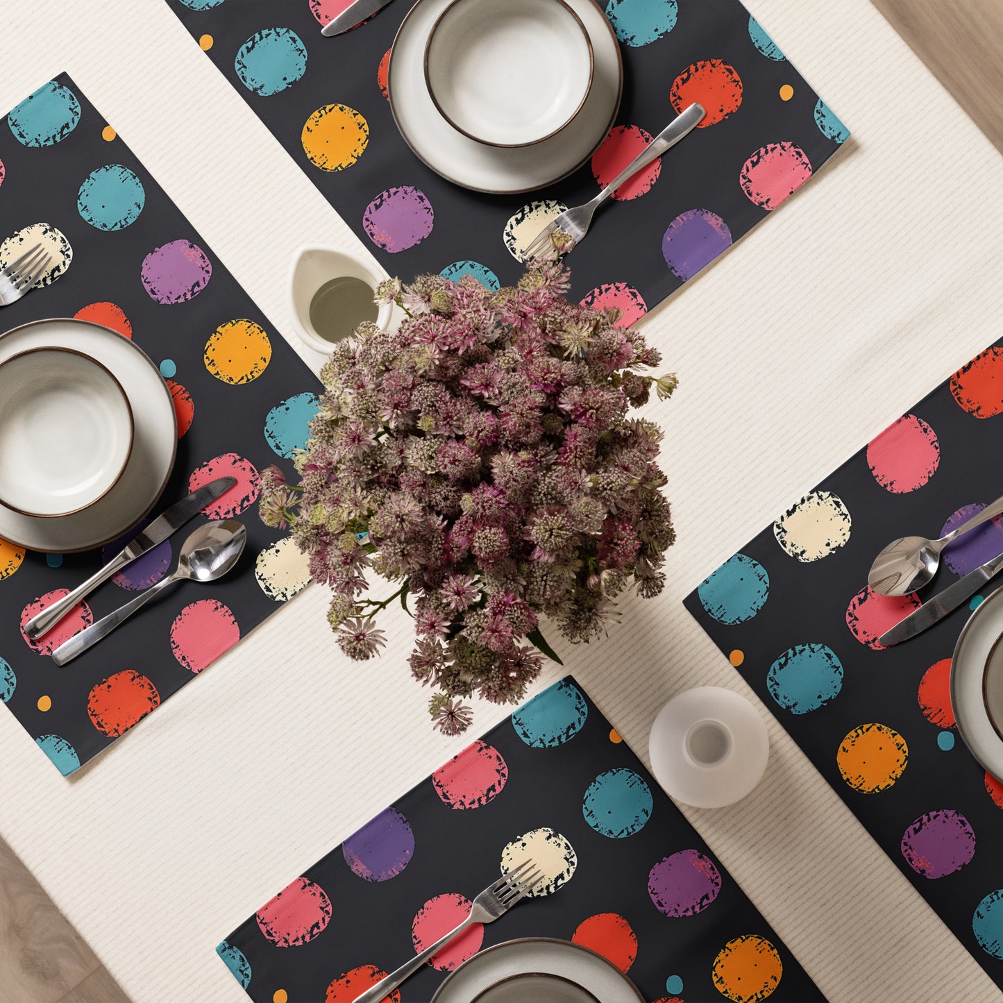 Placemat Set In Polka Dots Pattern