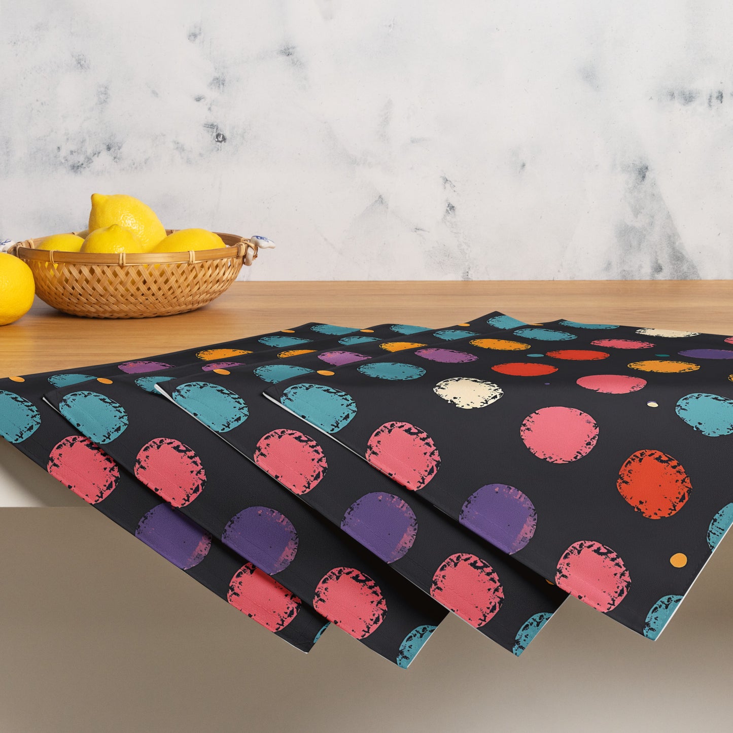 Placemat Set In Polka Dots Pattern