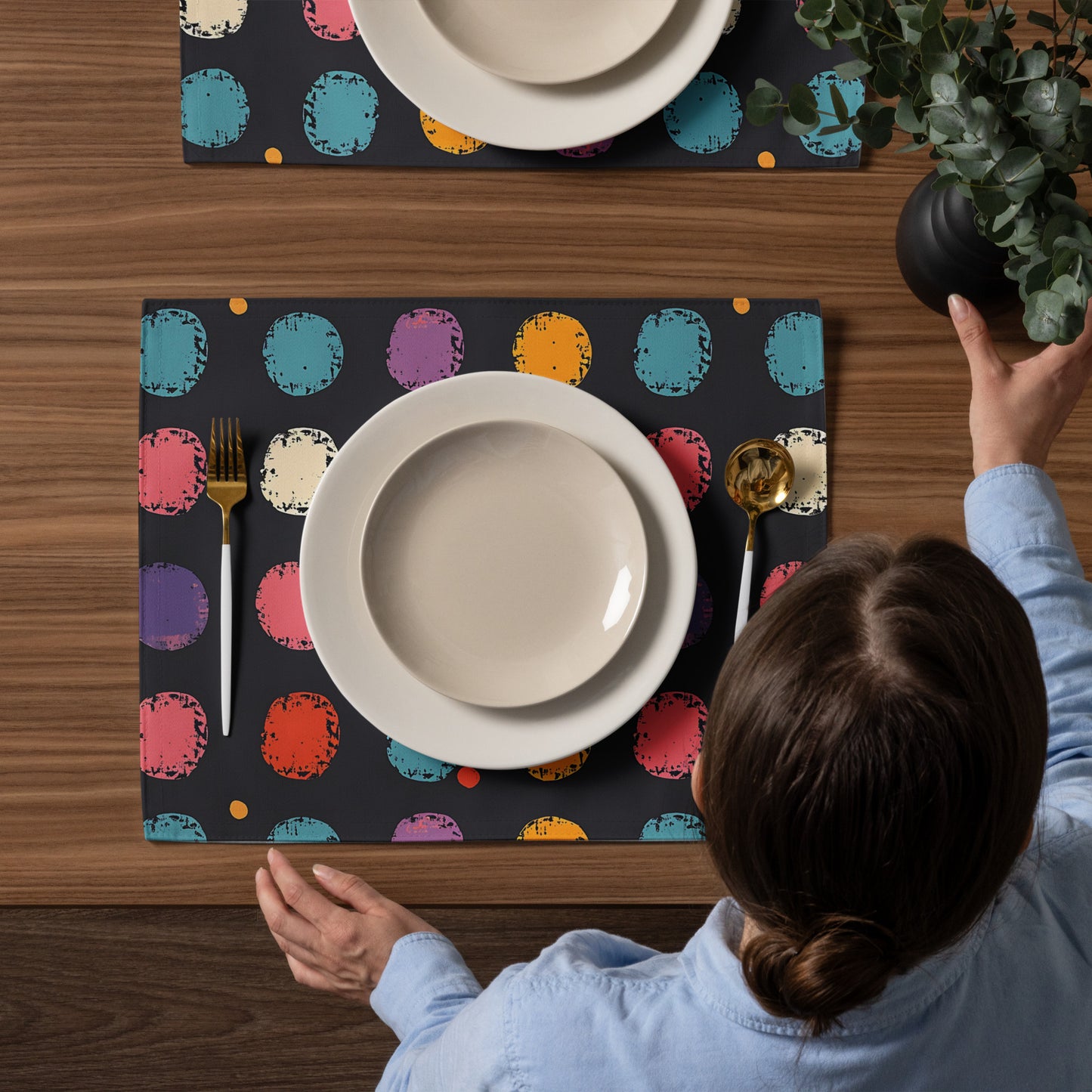 Placemat Set In Polka Dots Pattern