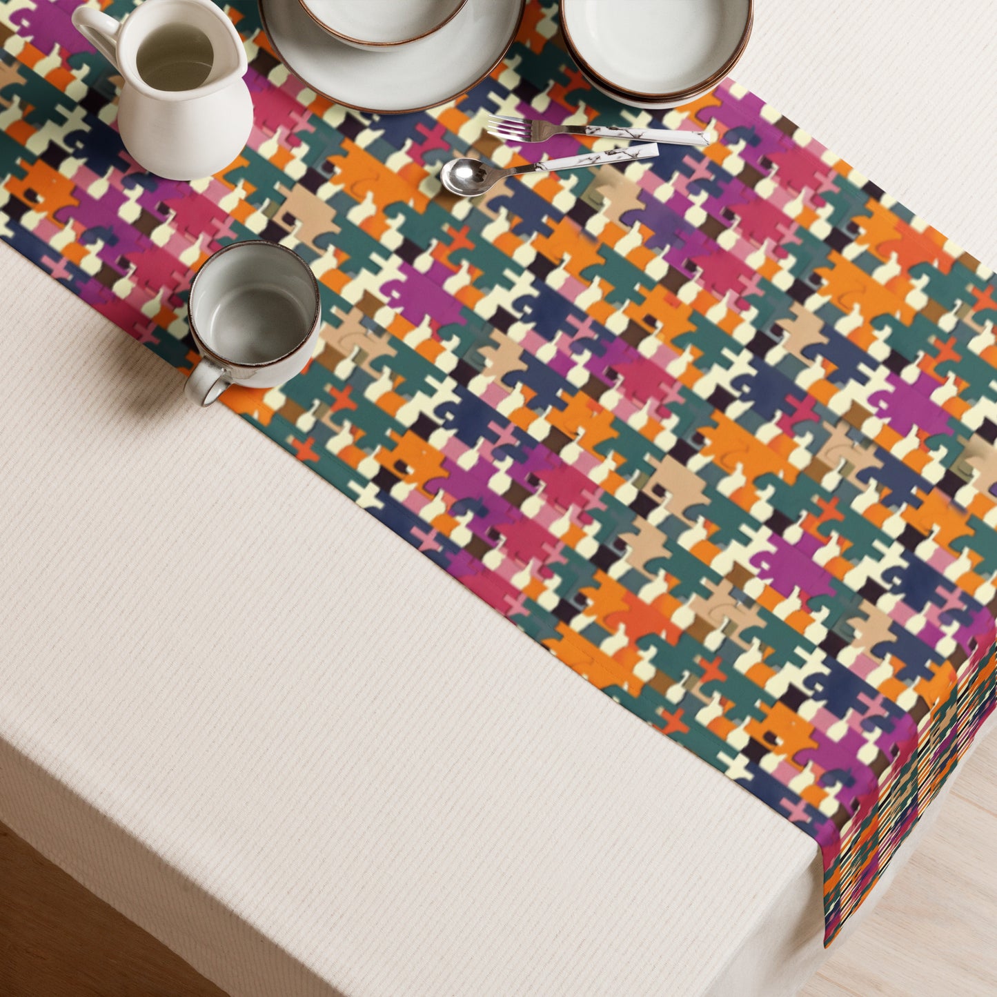 Table runner In French Inspired Pied-de-poule pattern