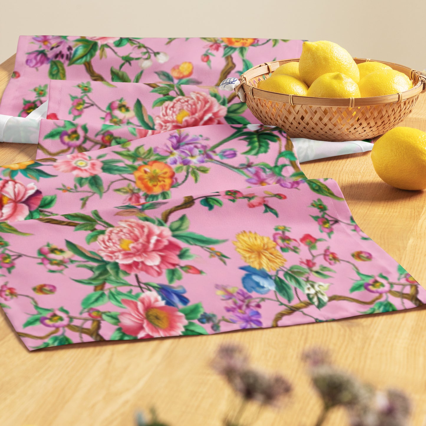 Table runner In Floral Pattern