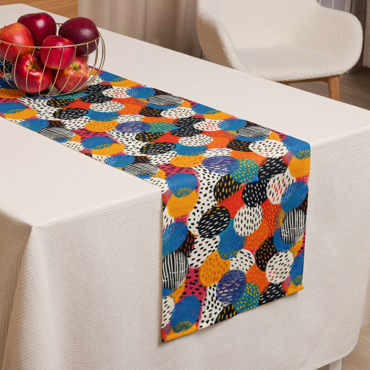 Table runner In Retro Disc Pattern